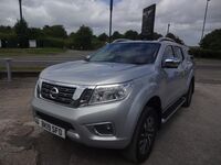 NISSAN NAVARA