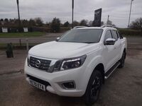 NISSAN NAVARA