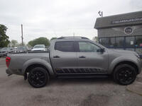 NISSAN NAVARA
