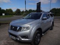 NISSAN NAVARA