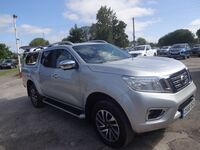 NISSAN NAVARA